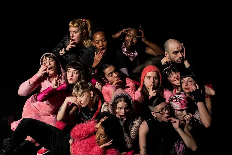 BamBam Frost + BA in Dance at SKH: "up up up" | Föreställning på MDT