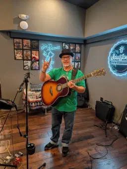 Just Johnny solo @ Gatsby's 🌵🎼