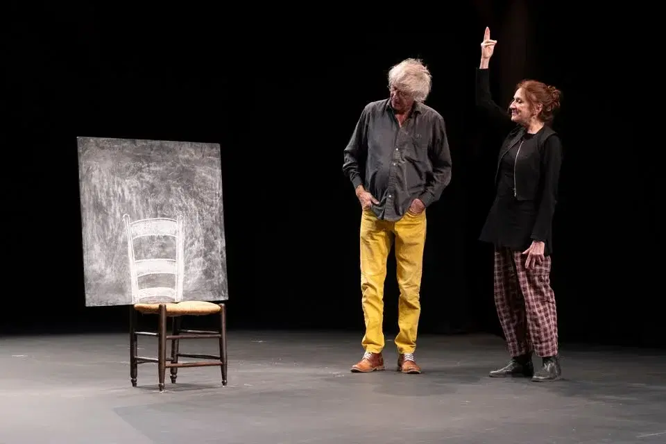 LA VRAIE FAUSSE CONFÉRENCE SUR LE THÉÂTRE D’OBJET