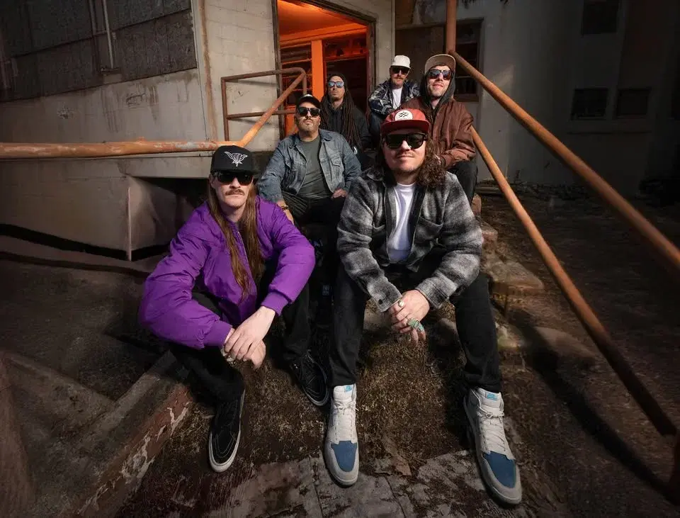 The Elovaters - Sunburn Tour 2026