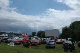Super 322 Drive-In Car Show