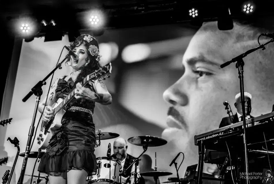 The Amy Experience - 20 Years Back Tour (Lancaster)