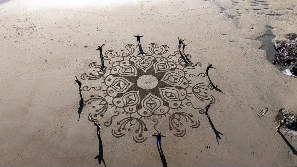 Create Epic Beach Art Workshop